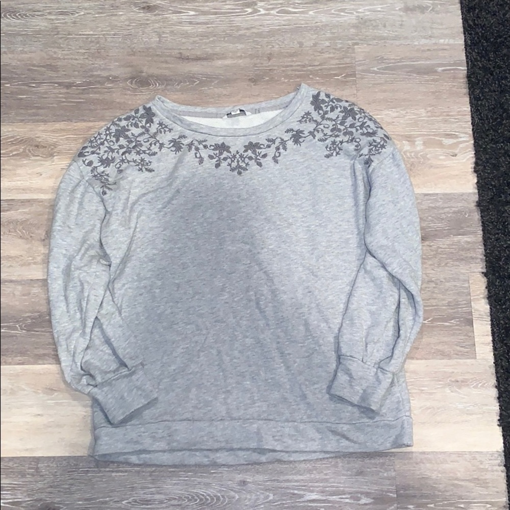 super soft gray american eagle crewneck
